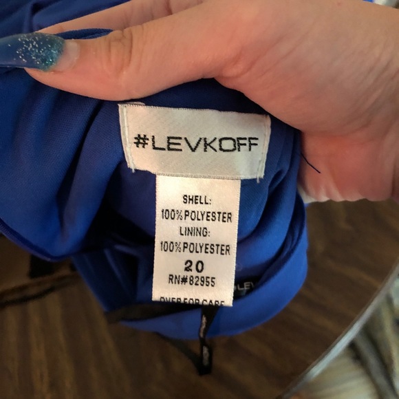 Dresses & Skirts - Formal dress Dresses & Skirts - Formal dress
